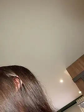 AmelieLaurent  online show from July 20, 5:15 pm