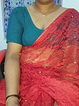 Snapshot of Malluivaniya chatting on June 14, 5:48 pm Malluivaniya online show from June 14, 5:48 pm