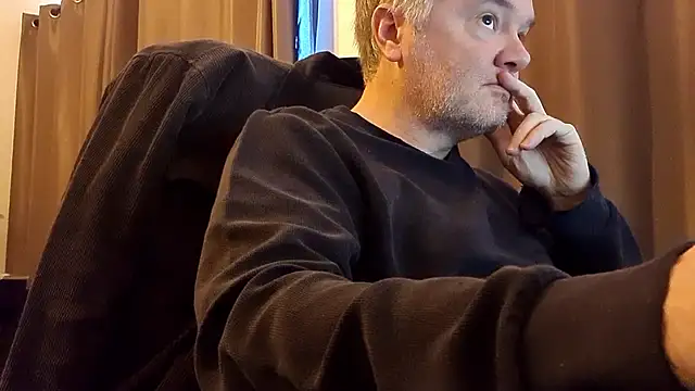 MichOxxford online show from October 30, 12:01 am