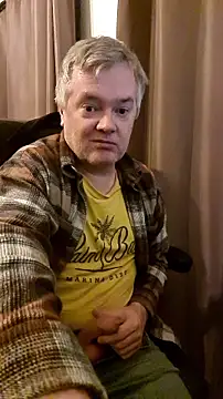 MichOxxford online show from November 3, 9:32 am