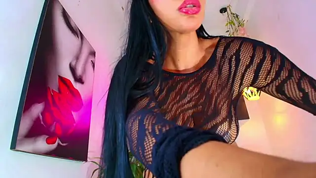 Snapshot of SQUIRT4UMEGAN chatting on December 6, 4:25 am SQUIRT4UMEGAN online show from December 6, 4:25 am