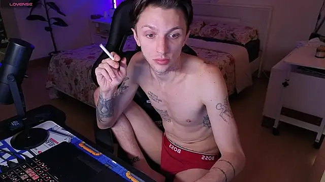 Snapshot of Tima_Lexikov_ chatting on December 19, 8:13 am Tima Lexikov online show from December 19, 8:13 am