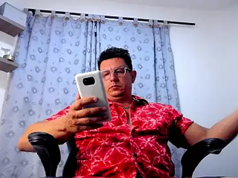 Snapshot of pedropicapi chatting on February 15, 12:15 am pedropicapi online show from February 15, 12:15 am