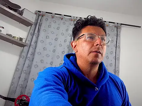 pedropicapi online show from October 23, 2:22 am