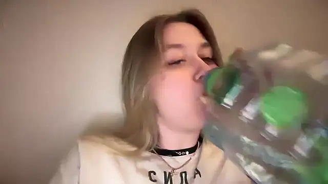 Isabel-Bailey online show from December 22, 8:47 pm