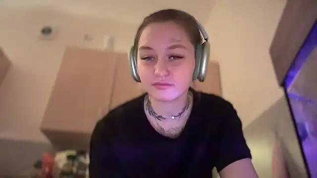 Isabel-Bailey online show from January 18, 12:57 am