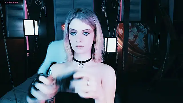 Noah ElmerX online show from February 11, 8:42 pm