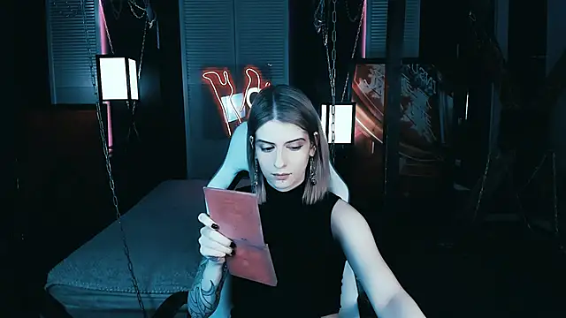 Noah ElmerX online show from February 25, 5:04 pm