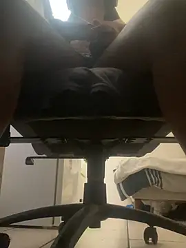 YesTheSexiest online show from January 18, 12:31 pm