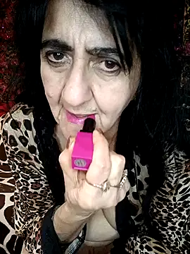 Lovely Lori online show from January 14, 11:20 am