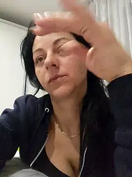 bruneta sexy23 online show from February 27, 4:31 am