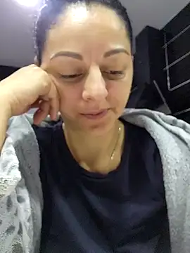 bruneta sexy23 online show from March 3, 3:41 am