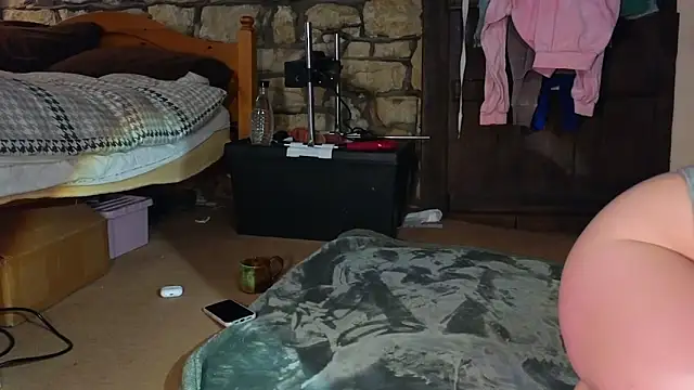 Bellazeebub online show from January 8, 11:01 am