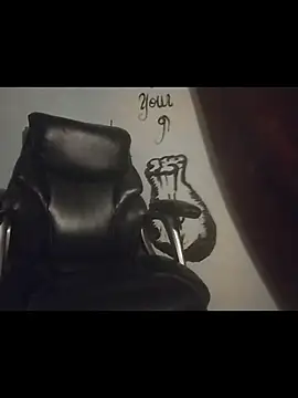 Snapshot of Cushington chatting on March 9, 12:36 am Cushington online show from March 9, 12:36 am