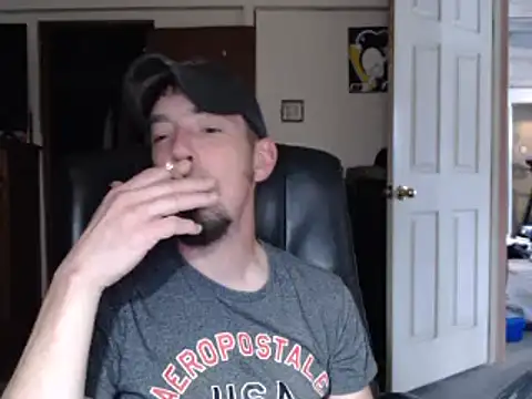 pensguy30 online show from December 2, 6:43 pm