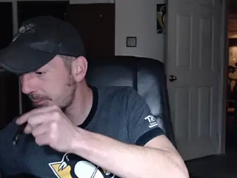 pensguy30 online show from December 11, 2:41 am