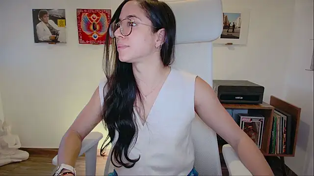 adriana  sosa  online show from June 24, 10:42 pm