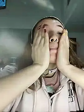 chubby vanniie  online show from January 16, 11:04 am