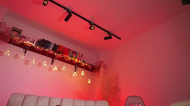 Snapshot of melissajoness3 chatting on December 21, 2:52 am melissajoness3 online show from December 21, 2:52 am