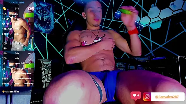IanValencia  online show from January 5, 5:41 am