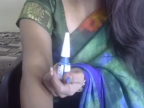 Lusty Wife1 online show from November 5, 4:40 pm