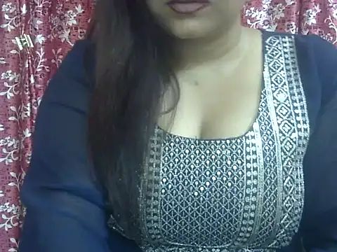 Lusty Wife1 online show from April 20, 10:40 am