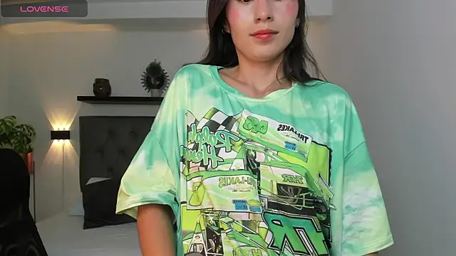 emily villamil online show from December 19, 10:53 pm