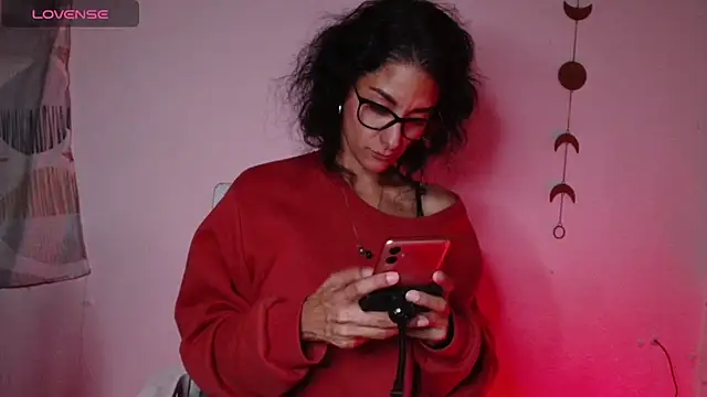 Snapshot of brdot_ chatting on December 13, 12:09 am brdot online show from December 13, 12:09 am