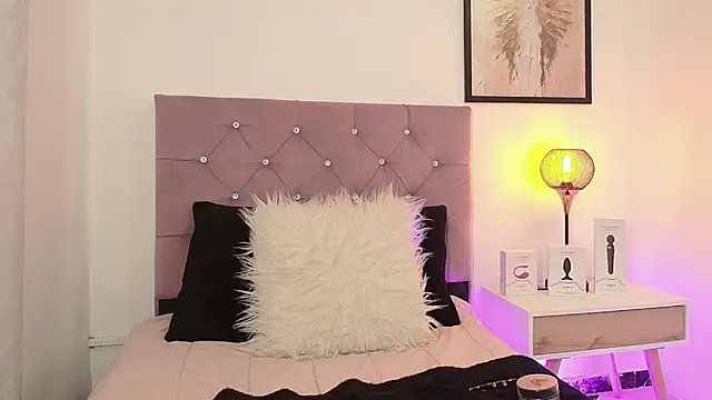 Violet queen20 online show from March 2, 6:19 pm