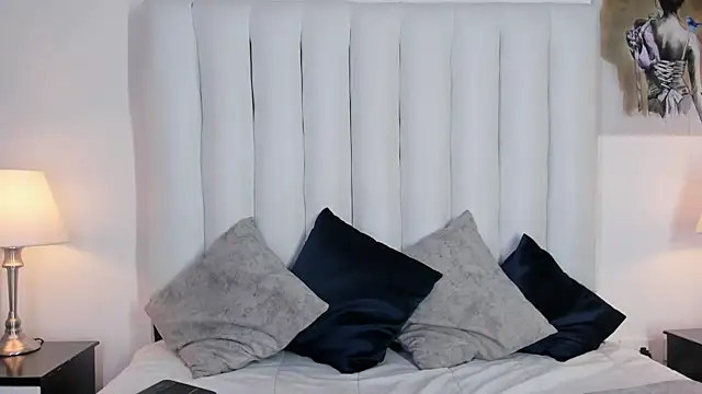 Violet queen20 online show from September 22, 7:05 pm