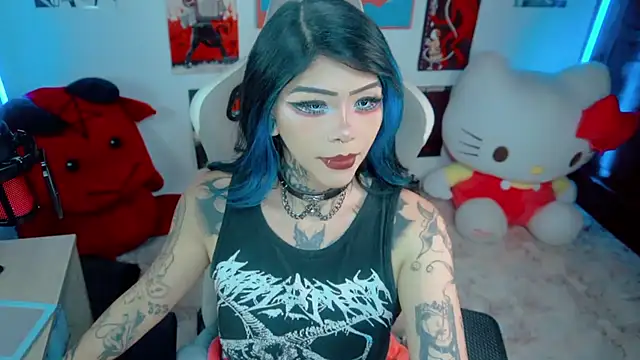 Deadly Doll online show from April 30, 8:48 pm