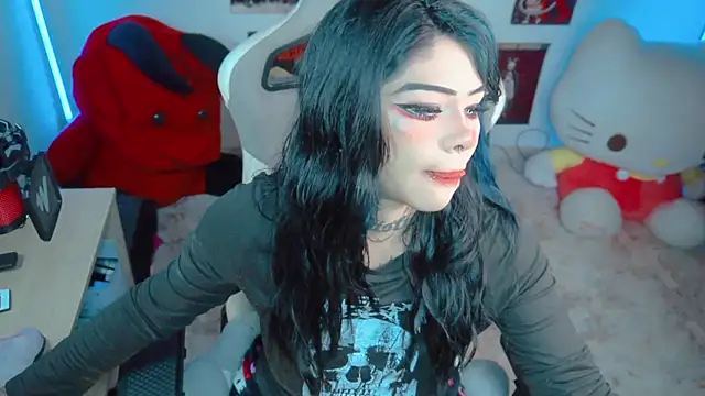 Deadly Doll online show from June 12, 10:41 pm
