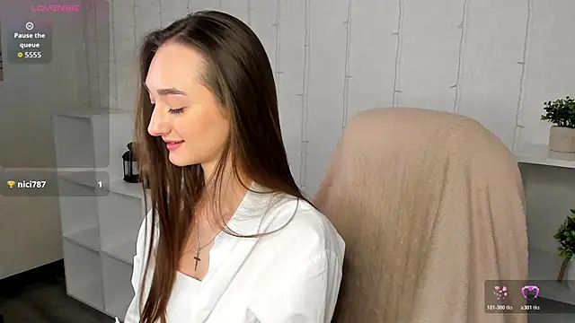 Kelly Powell online show from February 9, 5:22 am