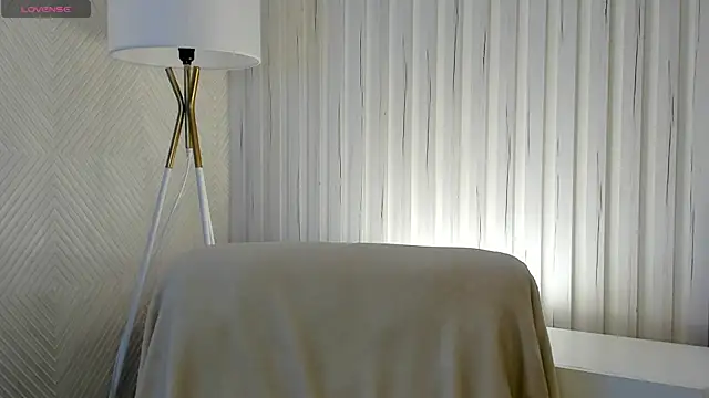 Kelly Powell online show from July 12, 2:13 am