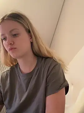 mariemelissah online show from March 11, 1:34 pm