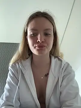 mariemelissah online show from March 22, 10:28 am