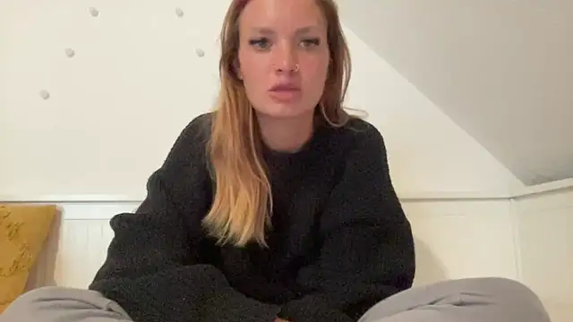 mariemelissah online show from June 11, 1:09 pm