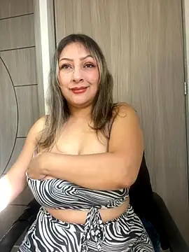 Lady  Pink online show from October 21, 12:17 pm