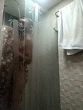 Snapshot of Aron_Baylor chatting on October 17, 11:51 pm Aron Baylor online show from October 17, 11:51 pm