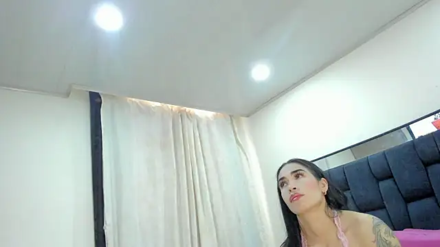 Snapshot of AntonelaNeri chatting on February 10, 4:04 pm AntonelaNeri online show from February 10, 4:04 pm