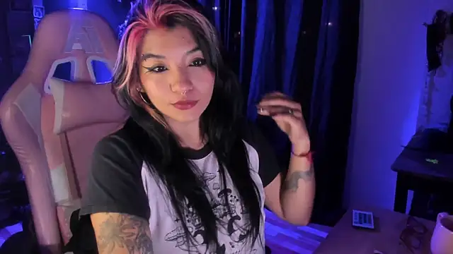annie walker6 online show from May 26, 2:29 am