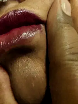 flamingoss online show from October 17, 8:11 pm