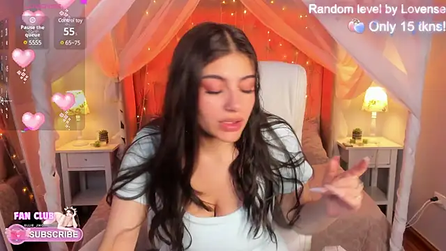 Ellie Jhonson   online show from March 4, 3:15 pm