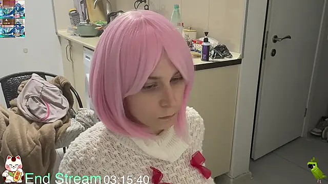 Snapshot of ShiroiFubuki chatting on April 12, 6:46 pm ShiroiFubuki online show from April 12, 6:46 pm