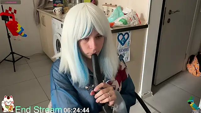 Snapshot of ShiroiFubuki chatting on May 13, 8:01 am ShiroiFubuki online show from May 13, 8:01 am