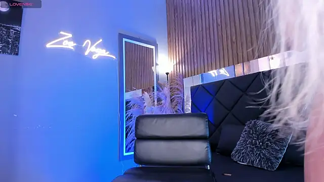 Zoevegass online show from January 13, 5:33 pm