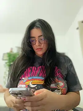 Lia flowers online show from February 21, 11:43 pm