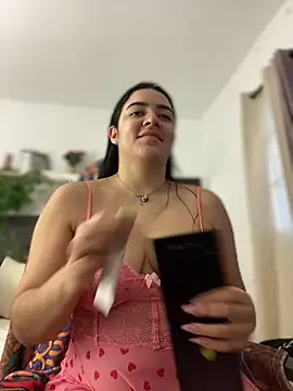 Lia flowers online show from February 22, 11:03 pm