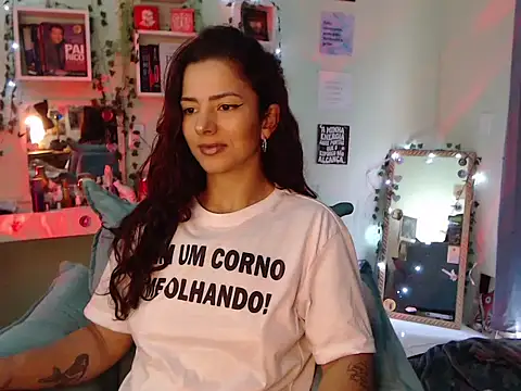 Snapshot of BeellyDance chatting on October 6, 6:05 pm BeellyDance online show from October 6, 6:05 pm