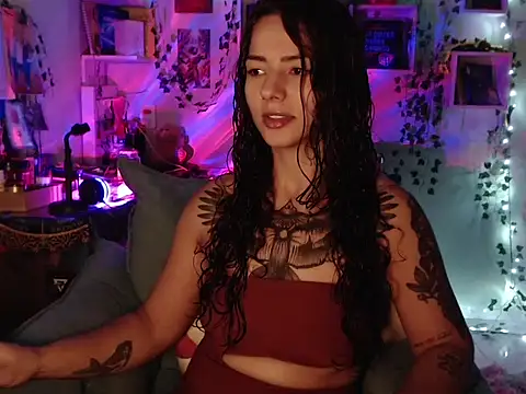 Snapshot of BeellyDance chatting on October 16, 5:25 pm BeellyDance online show from October 16, 5:25 pm